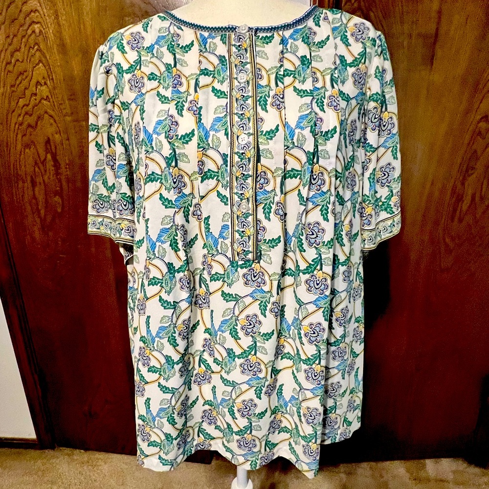 Max Studios women’s XL blouse